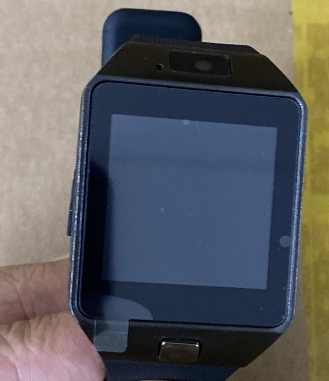 Smartwatch DZ09 – Stay Connected and Track Your Sports Performance!